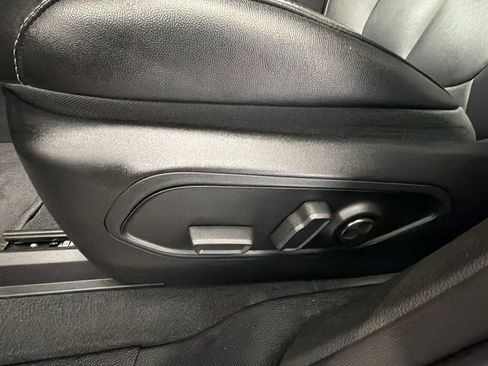 Used 2023 Jeep Grand Cherokee Limited AWD/4WD image 28