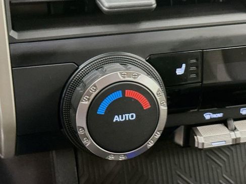 Used 2025 Toyota Tacoma TRD Sport image 20