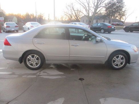 Used 2006 Honda Accord SE image 16