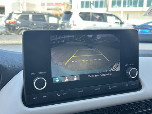 Certified 2023 Honda HR-V LX image 23