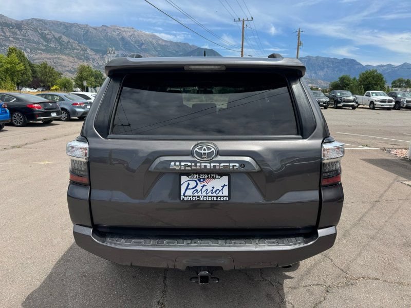 Used 2019 Toyota 4Runner SR5 Premium AWD/4WD image 4