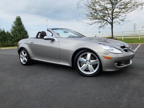 Used 2005 Mercedes-Benz SLK 350 image 18