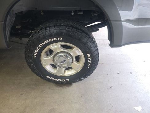 Used 2020 Ford F350 XLT w/ XLT Premium Package AWD/4WD image 3