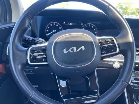 Certified 2024 Kia Carnival SX Prestige FWD image 15