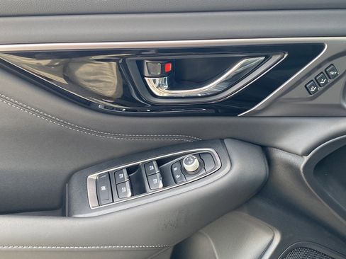 New 2025 Subaru Outback Limited w/ Popular Package #2 image 9