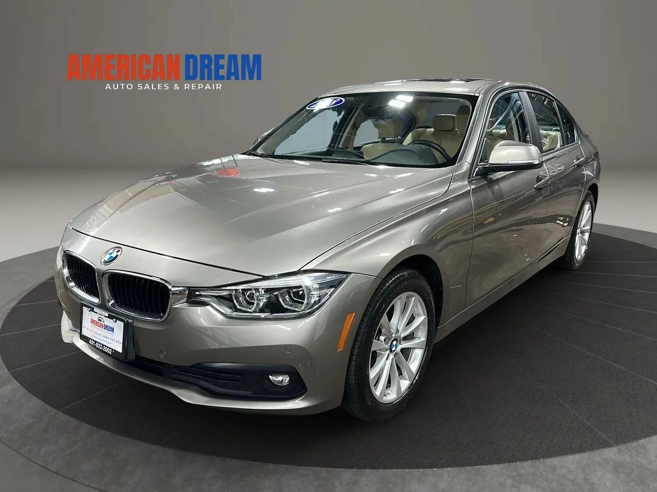 Used 2018 BMW 320i xDrive Sedan w/ Premium Package AWD/4WD image 1