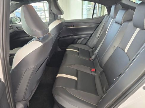 Certified 2025 Toyota Camry SE image 39