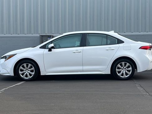 Used 2024 Toyota Corolla LE image 7