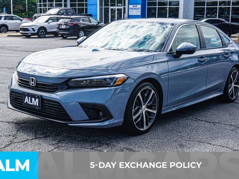 Used 2022 Honda Civic Touring image 4
