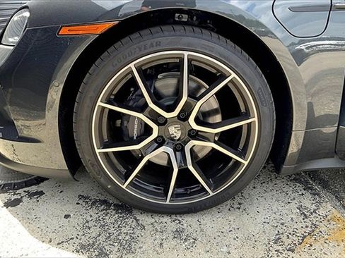 New 2025 Porsche Taycan image 14