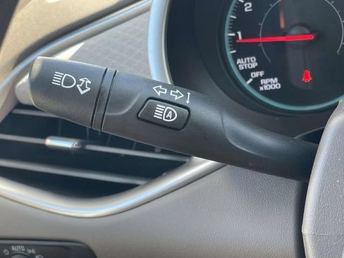 Used 2025 Chevrolet Malibu LT FWD image 23