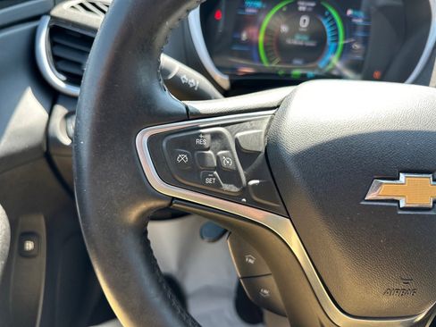 Used 2017 Chevrolet Volt LT FWD image 23