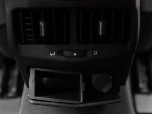 Used 2015 Cadillac CTS V RWD image 98
