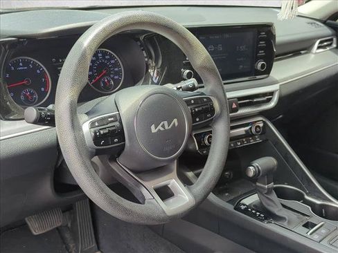 Used 2022 Kia K5 LXS FWD image 9