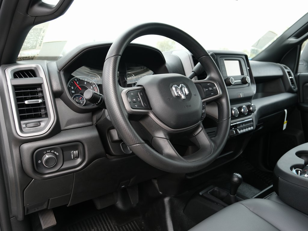 New 2024 RAM 3500 Tradesman AWD/4WD image 12