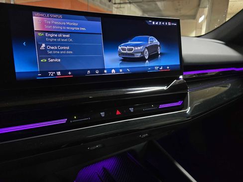 Used 2024 BMW 530i xDrive 530i xDrive w/ Convenience Package image 29