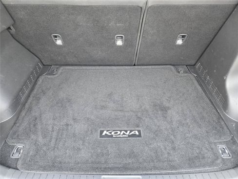 Used 2021 Hyundai Kona SE w/ Cargo Package FWD image 30