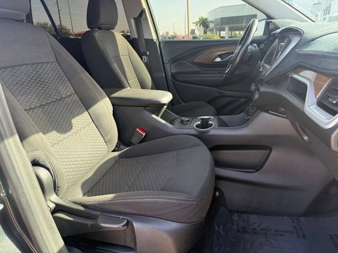 Used 2020 GMC Terrain SLE FWD image 16
