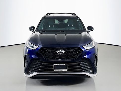 Used 2023 Toyota Highlander XSE image 6