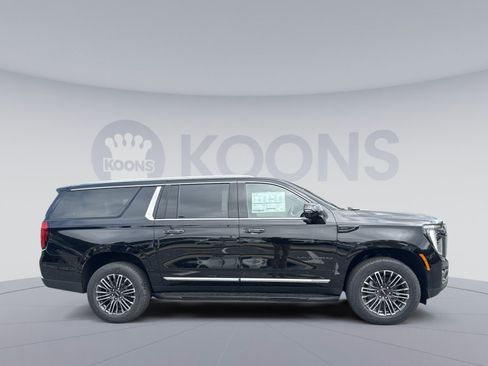 New 2026 GMC Yukon XL Elevation w/ Elevation Premium Package AWD/4WD image 7