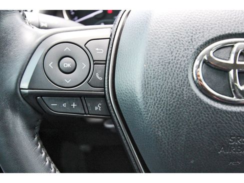 Used 2022 Toyota Camry SE w/ Convenience Package FWD image 19