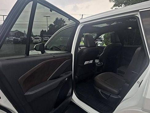 Used 2024 Lexus TX 350 AWD w/ Captains Chair Package image 29