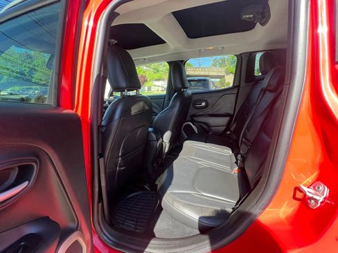 Used 2016 Jeep Renegade Limited AWD/4WD image 30