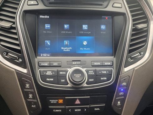 Used 2015 Hyundai Santa Fe Limited w/ Option Group 04 image 25