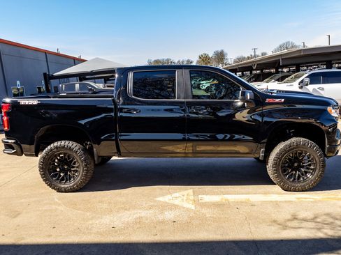 Used 2022 Chevrolet Silverado 1500 LT Trail Boss w/ LT Trail Boss Premium Package image 11