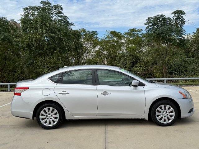 Used 2015 Nissan Sentra SV FWD image 6