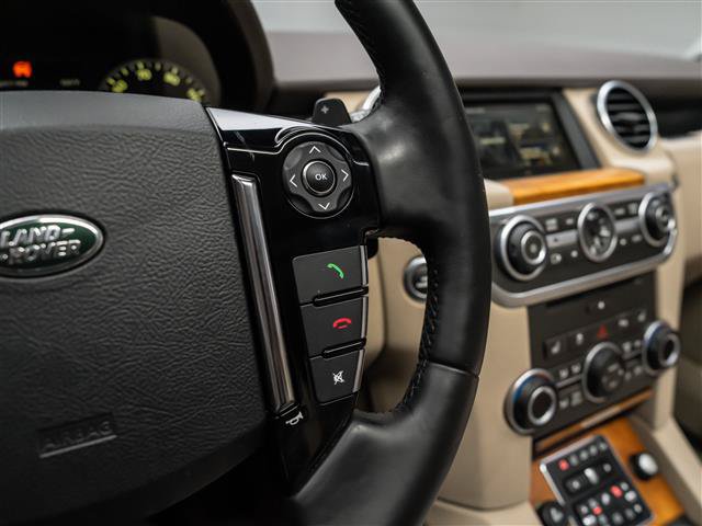 Used 2016 Land Rover LR4 HSE LUX AWD/4WD image 23