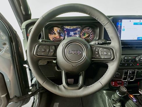 New 2026 Jeep Wrangler Unlimited Rubicon AWD/4WD image 11