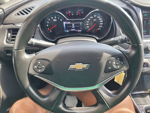 Used 2016 Chevrolet Impala LT w/ Convenience Package FWD image 21