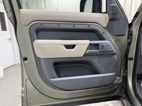 Used 2020 Land Rover Defender 110 S image 8