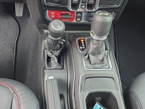 New 2026 Jeep Wrangler Unlimited Rubicon w/ Safety Group image 24