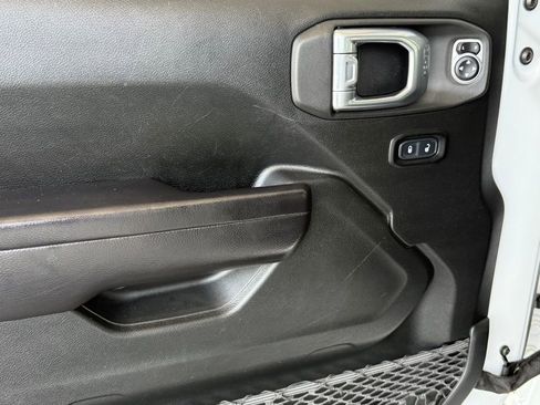 Certified 2021 Jeep Wrangler Unlimited Islander image 13