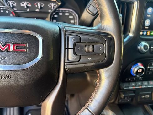 Used 2021 GMC Sierra 1500 AT4 w/ AT4 Value Package AWD/4WD image 8
