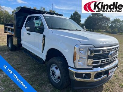 New 2025 Ford F350 XL w/ XL Chrome Package