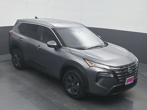 Used 2026 Nissan Rogue SV FWD image 18