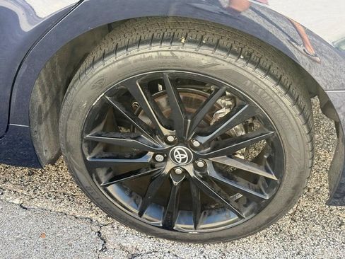 Used 2022 Toyota Camry XSE FWD image 8