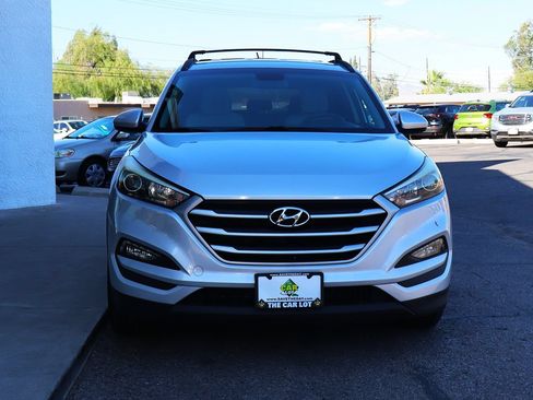 Used 2017 Hyundai Tucson SE w/ SE Popular Package 02 FWD image 16