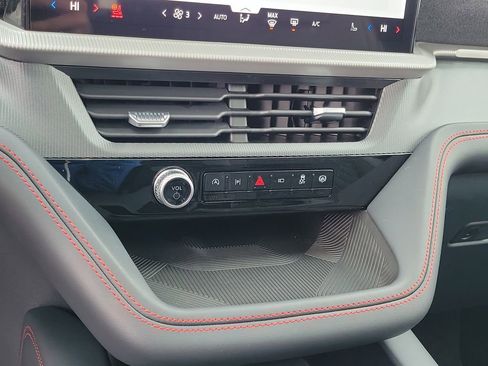 New 2026 Ford Explorer ST-Line w/ ST-Line Street Pack image 28