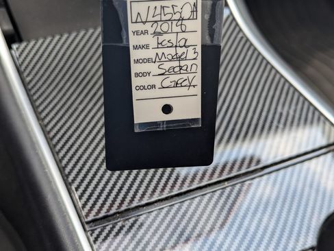 Used 2018 Tesla Model 3 Long Range AWD/4WD image 34