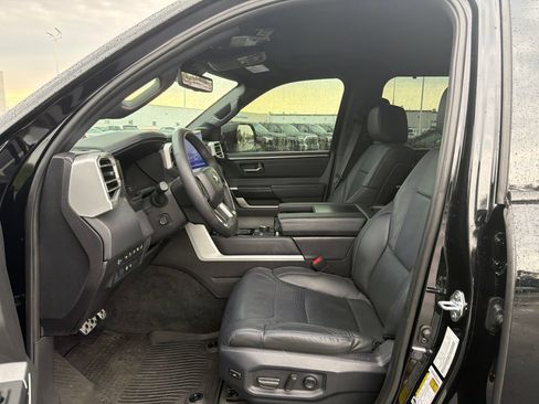 Used 2025 Toyota Tundra Platinum w/ TRD Off-Road Package AWD/4WD image 10