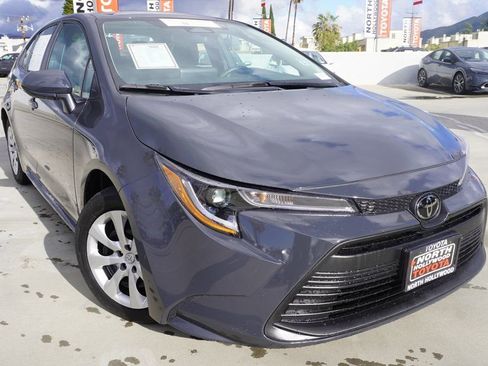 Certified 2025 Toyota Corolla LE image 2