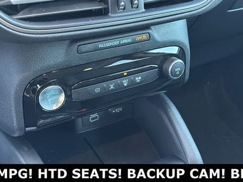 New 2026 Ford Escape SE image 17