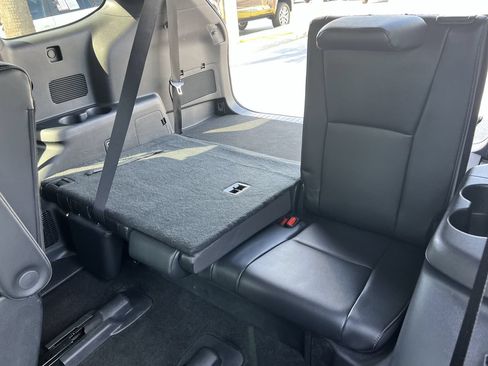 Used 2025 Toyota Highlander XSE AWD/4WD image 33
