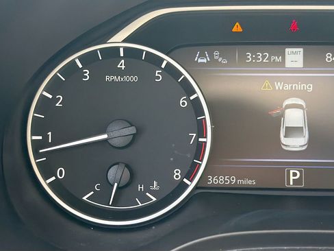 Used 2021 Nissan Maxima Platinum w/ Sport Mat Group image 12