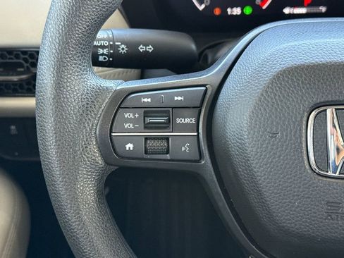 Used 2025 Honda HR-V LX image 35