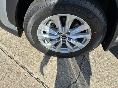 New 2026 Toyota Corolla Cross LE image 32